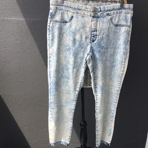 Jordache  XL Acid-wash Cropped Jeggings